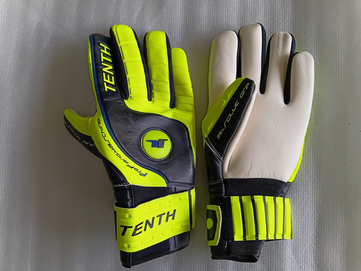 Big Tenth Goalkeeper Gloves