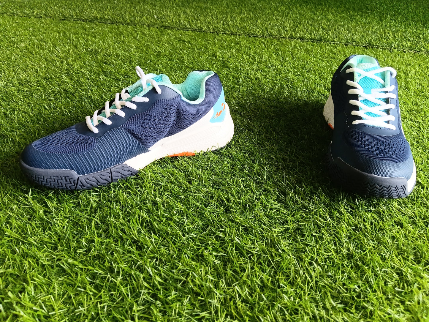 Lefus Tennis Shoes