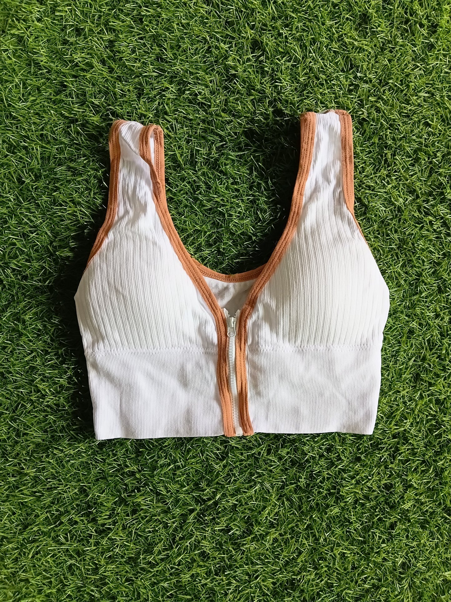 Half-cut with a front zip