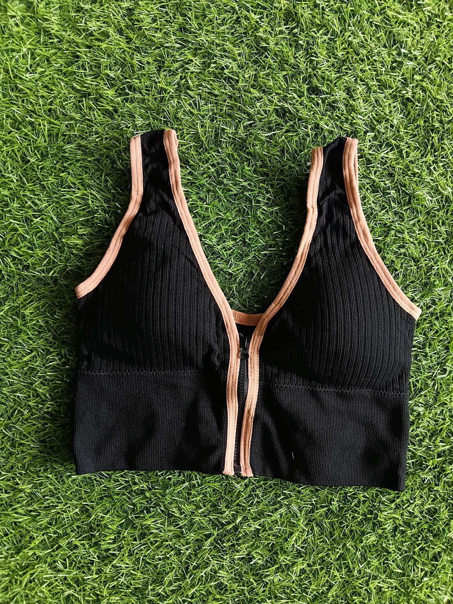 Half-cut with a front zip
